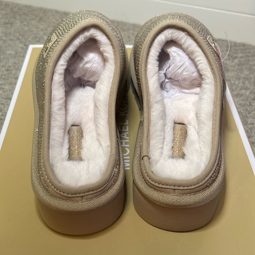 BNIB Michael Kors Women’s Winnie Slippers - Picture 8 of 11